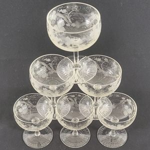 Beautiful Etched Cordials (Mint condition; Set of Six)